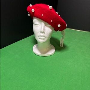 Elegant Gray Pearl-Embellished Beret